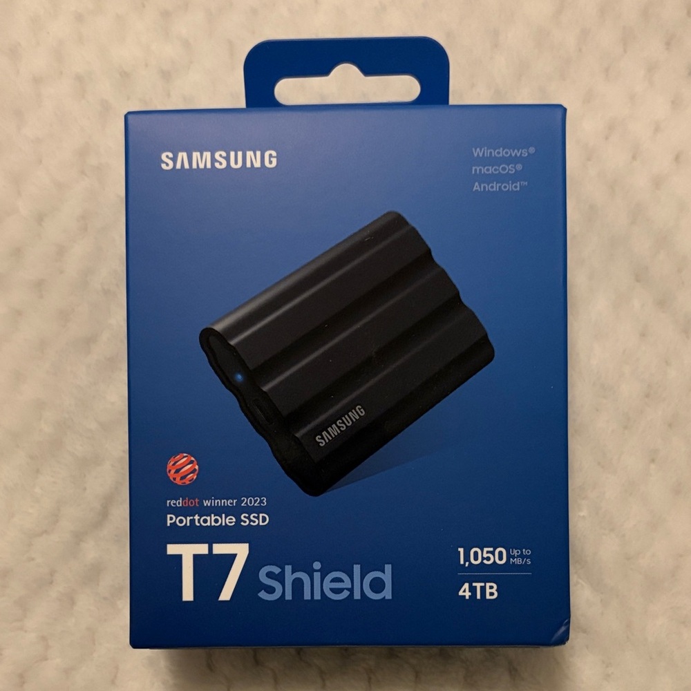Samsung 4TB T7 Shield Portable SSD USB 3.2 Gen 2 MU-PE4TOS (Black)